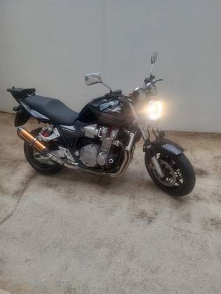 HONDA CB 1300 F SUPER FOUR HONDA CB 1300 F SUPER FOUR